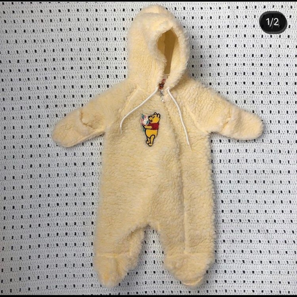 Vintage Winnie the Pooh baby bunting 0-6 months